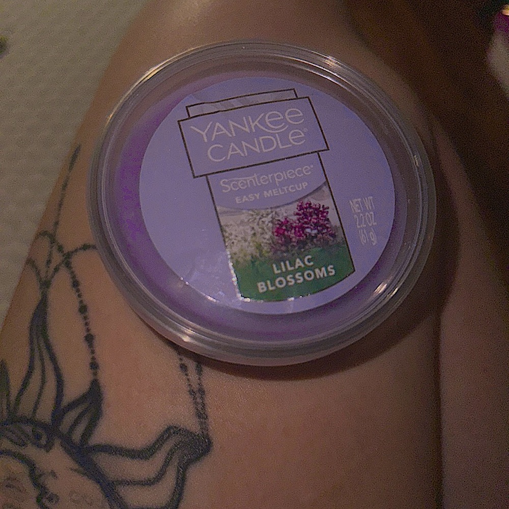 Yankee Candle Easy Meltcups Lilac Blossoms 2.2 Oz.